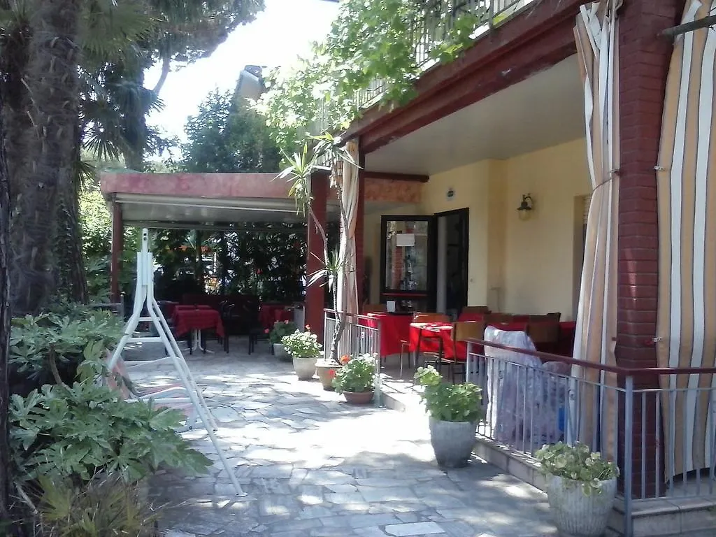 Pensione Berlati Pinarella 0*,  Italy
